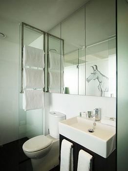 Art Series - The Cullen - Accommodation Port Macquarie 11