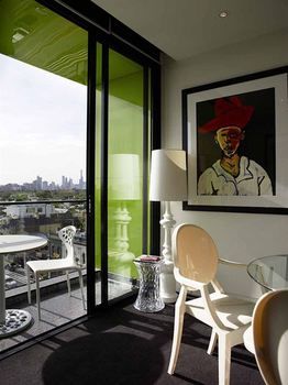 Art Series - The Cullen - Accommodation Port Macquarie 17