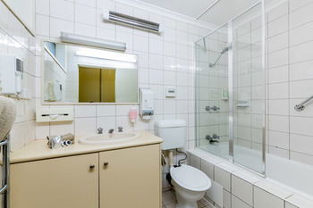 Best Western Melbourne's Princes Park Motor Inn - Accommodation Port Macquarie 50