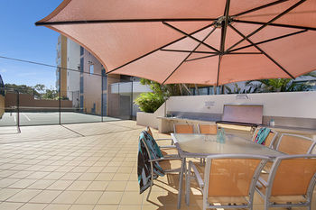 Santorini Twin Waters - Accommodation Port Macquarie 30