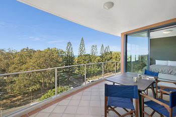 Santorini Twin Waters - Accommodation Port Macquarie 31