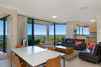 Santorini Twin Waters - Accommodation Port Macquarie 19
