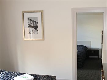 Royal Exhibition Hotel - Accommodation Port Macquarie 4