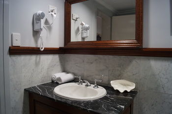 Royal Exhibition Hotel - Accommodation Port Macquarie 30