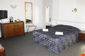 Royal Exhibition Hotel - Accommodation Port Macquarie 1
