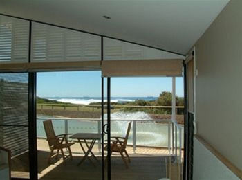 Caves Beachside Hotel - Accommodation Port Macquarie 1