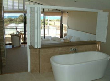 Caves Beachside Hotel - Accommodation Port Macquarie 7