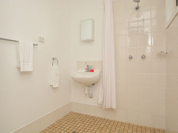 Madigan Wine Country Cottages - Accommodation Port Macquarie 21