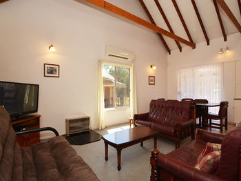 Madigan Wine Country Cottages - Accommodation Port Macquarie 48