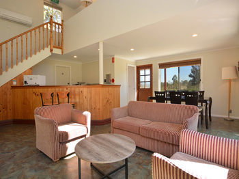 Madigan Wine Country Cottages - Accommodation Port Macquarie 60