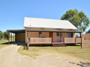 Madigan Wine Country Cottages - Accommodation Port Macquarie 93