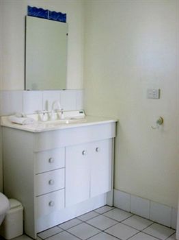 Madigan Wine Country Cottages - Accommodation Port Macquarie 17