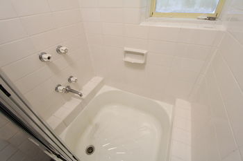 Drummond Apartments Services - Accommodation Port Macquarie 2