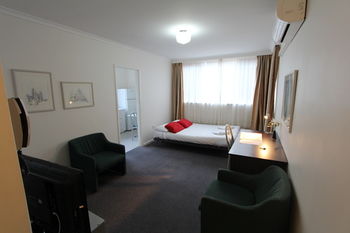 Drummond Apartments Services - Accommodation Port Macquarie 4