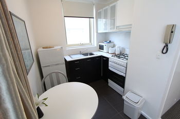 Drummond Apartments Services - Accommodation Port Macquarie 16