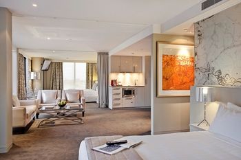 Art Series - The Olsen - Accommodation Port Macquarie 5