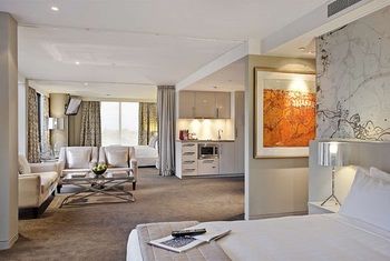 Art Series - The Olsen - Accommodation Port Macquarie 43