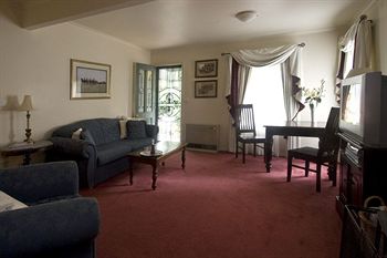 Cottages At Monreale - Accommodation Port Macquarie 44