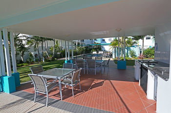 San Marino By The Sea Apartments - Accommodation Port Macquarie 98