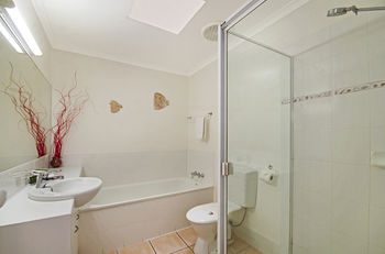 Portside Noosa Waters - Accommodation Port Macquarie 1