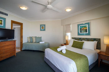 Coolum Seaside - Accommodation Port Macquarie 7