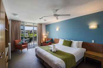 Coolum Seaside - Accommodation Port Macquarie 30