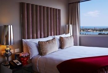 Art Series-The Blackman - Accommodation Port Macquarie 8