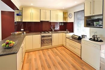 Holly Lodge - Accommodation Port Macquarie 30