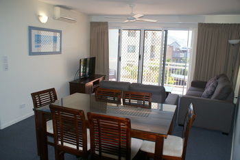 Beachside Resort - Kawana Waters - Accommodation Port Macquarie 18