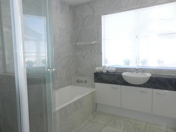 Beachside Resort - Kawana Waters - Accommodation Port Macquarie 37