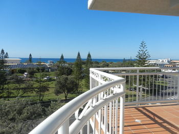 Beachside Resort - Kawana Waters - Accommodation Port Macquarie 42