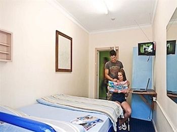 Funk House Backpackers - Accommodation Port Macquarie 4