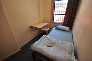 Funk House Backpackers - Accommodation Port Macquarie 8