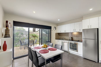 Bungunyah Apartments - Accommodation Port Macquarie 11