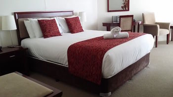 OVR Caloundra - Accommodation Port Macquarie 7