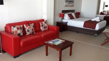 OVR Caloundra - Accommodation Port Macquarie 14