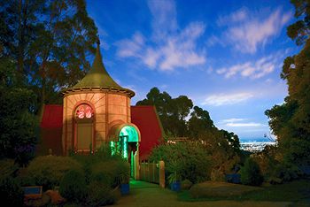 A Camelot Tower & Penthouse - Accommodation Port Macquarie 11