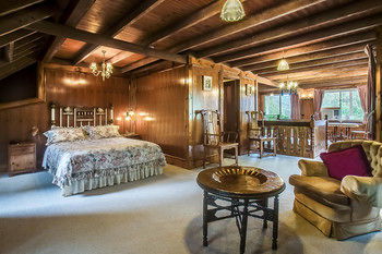 A Camelot Tower & Penthouse - Accommodation Port Macquarie 36