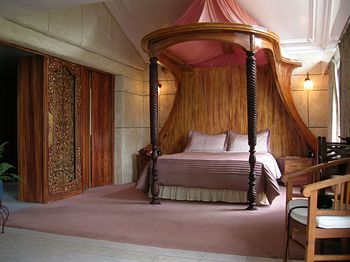 A Camelot Tower & Penthouse - Accommodation Port Macquarie 0