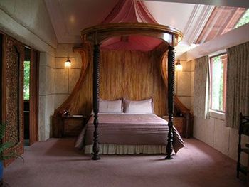A Camelot Tower & Penthouse - Accommodation Port Macquarie 6