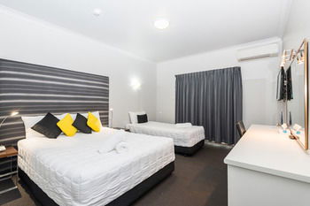 The Esplanade Motel - Formerly Eco-Inn Warners Bay - Accommodation Port Macquarie 10