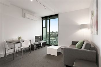 Docklands Private Collection Of Apartments - Digital Harbour - Accommodation Port Macquarie 1