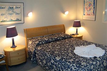 84 The Spit - Accommodation Port Macquarie 30