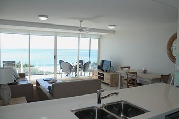 84 The Spit - Accommodation Port Macquarie 33