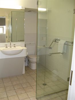 84 The Spit - Accommodation Port Macquarie 41