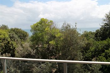 84 The Spit - Accommodation Port Macquarie 44