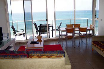 84 The Spit - Accommodation Port Macquarie 45