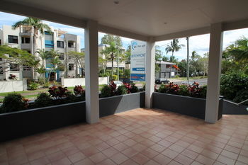 84 The Spit - Accommodation Port Macquarie 75