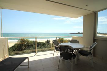 84 The Spit - Accommodation Port Macquarie 93
