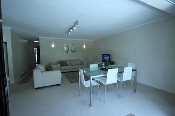 84 The Spit - Accommodation Port Macquarie 143